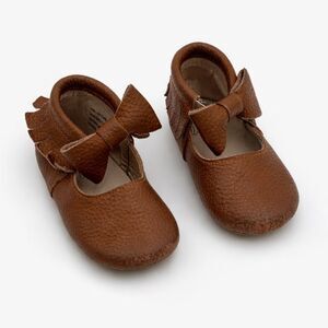 Monkey Feet Brown Leather Bow Moccasins Baby Shoes 18–24M